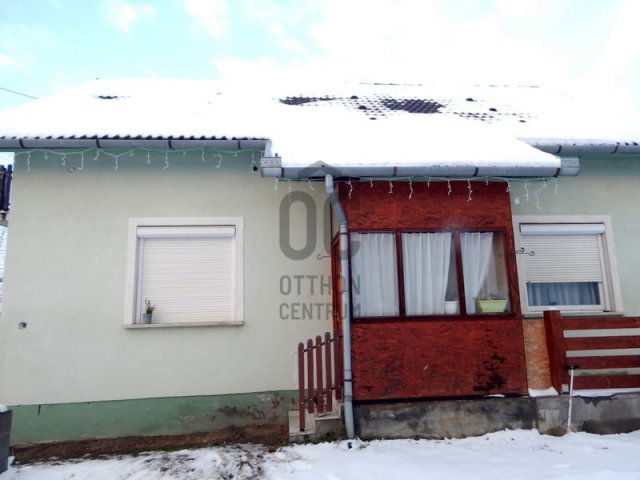 Eladó családi ház, Söjtörön 48.5 M Ft, 4 szobás