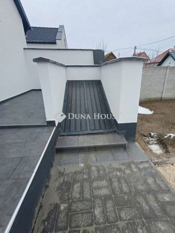 Eladó családi ház, Nagykátán 75 M Ft, 4 szobás