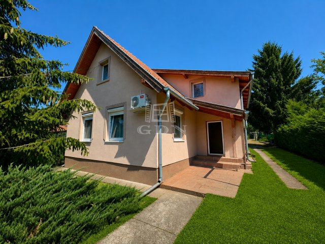 Eladó családi ház, Erdőkertesen 79.9 M Ft, 2+1 szobás