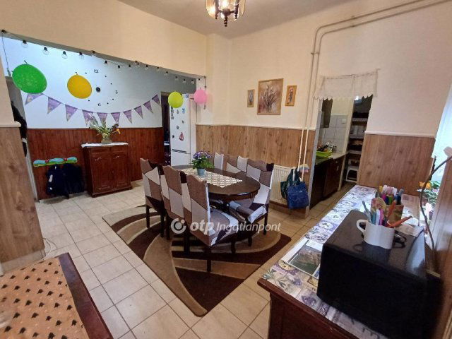 Eladó családi ház, Magyon 19.9 M Ft, 4 szobás