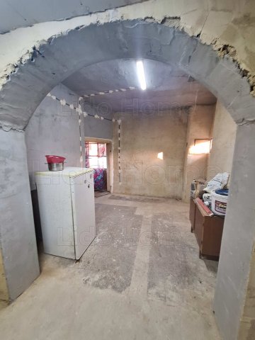 Eladó családi ház, Gödrén 7.5 M Ft, 3+1 szobás