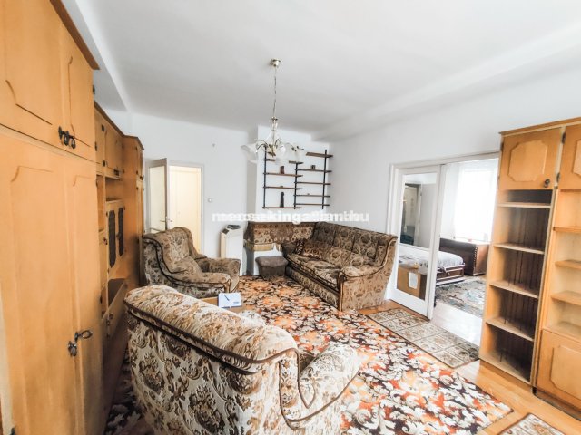 Kiadó téglalakás, albérlet, Pécsett 160 E Ft / hó, 2 szobás