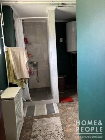Eladó családi ház, Makón 32 M Ft, 2 szobás