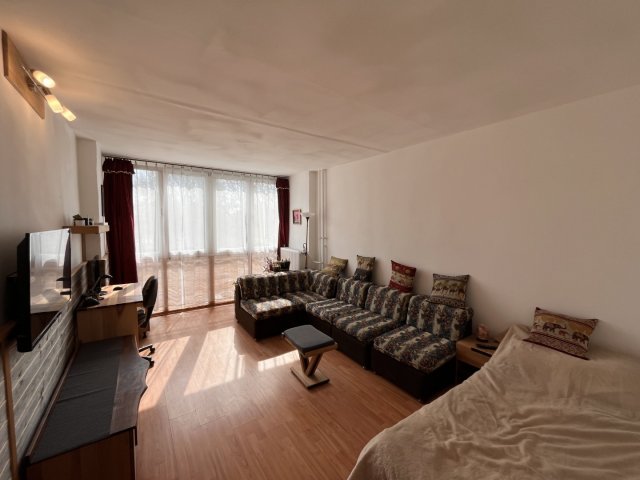 Eladó panellakás, Kaposváron, Honvéd utcában 34.49 M Ft