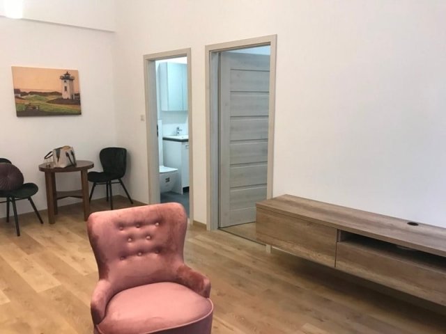 Eladó téglalakás, Pécsett, Perczel Miklós utcában 97 M Ft