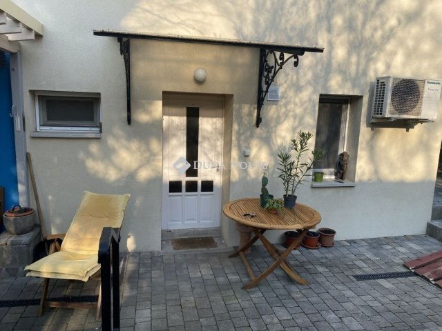 Eladó családi ház, Budapesten, XVI. kerületben 249 M Ft