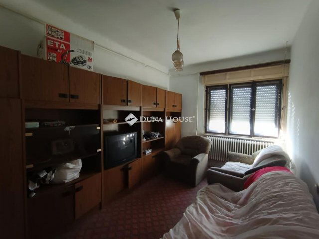 Eladó családi ház, Szabadszentkirályon 36 M Ft, 3 szobás