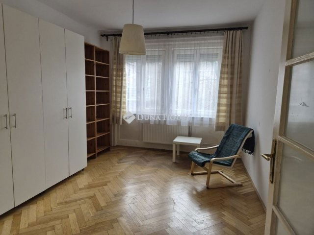 Eladó téglalakás, Budapesten, III. kerületben 140.5 M Ft