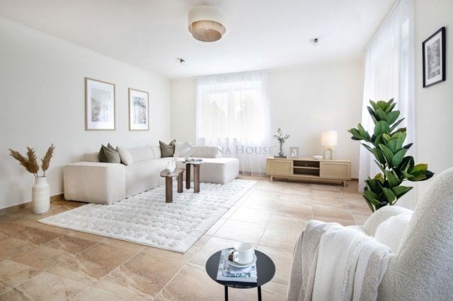 Eladó családi ház, Budapesten, XVI. kerületben 247.7 M Ft