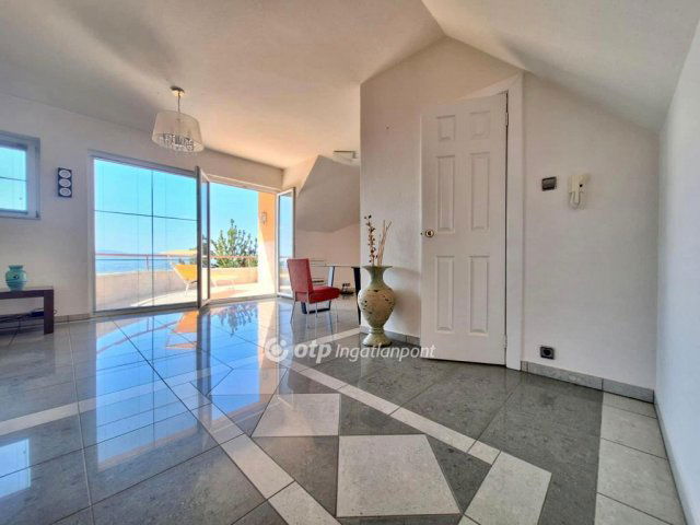 Eladó nyaraló, Szentendrén 269 M Ft, 6 szobás