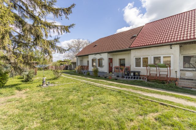 Eladó ikerház, Nádasdladányban 37.7 M Ft, 2 szobás