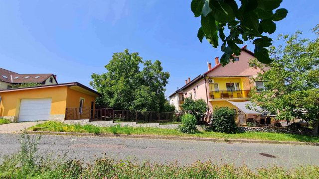 Eladó családi ház, Egerben 99 M Ft, 5 szobás