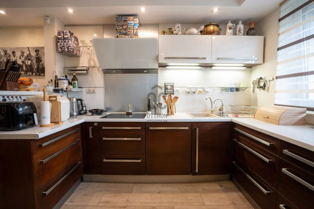 Eladó családi ház, Tiszaújvárosban 125 M Ft, 5 szobás