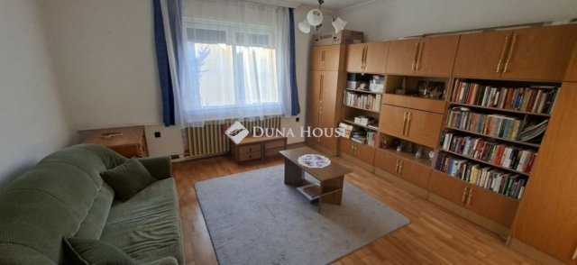 Eladó családi ház, Kecskeméten 79.9 M Ft, 5 szobás