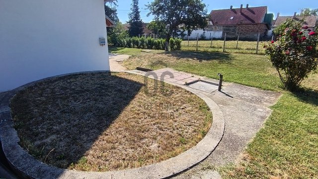 Eladó családi ház, Balatonlelleén 79.8 M Ft, 6 szobás