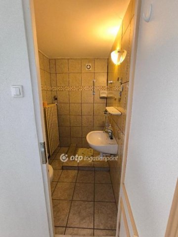 Eladó családi ház, Hollókőn 28.99 M Ft, 4 szobás