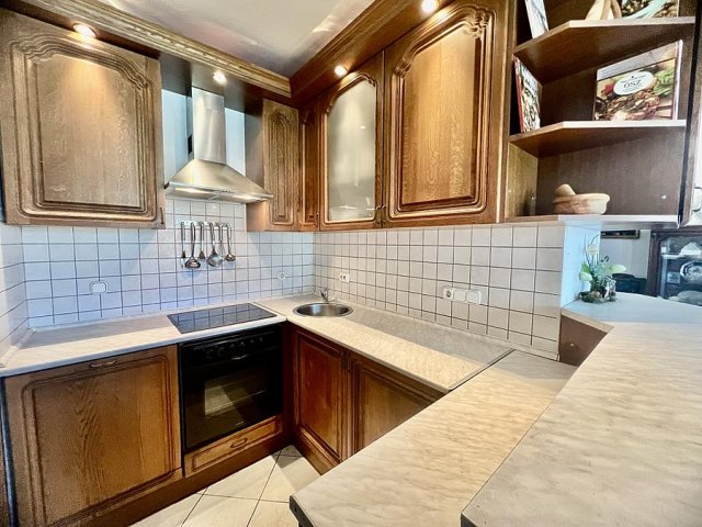 Eladó téglalakás, Budapesten, III. kerületben 129.9 M Ft