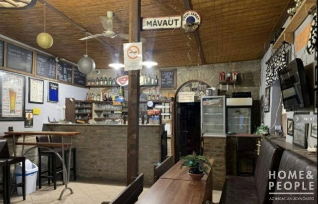 Eladó családi ház, Deszken 69.99 M Ft, 5+3 szobás