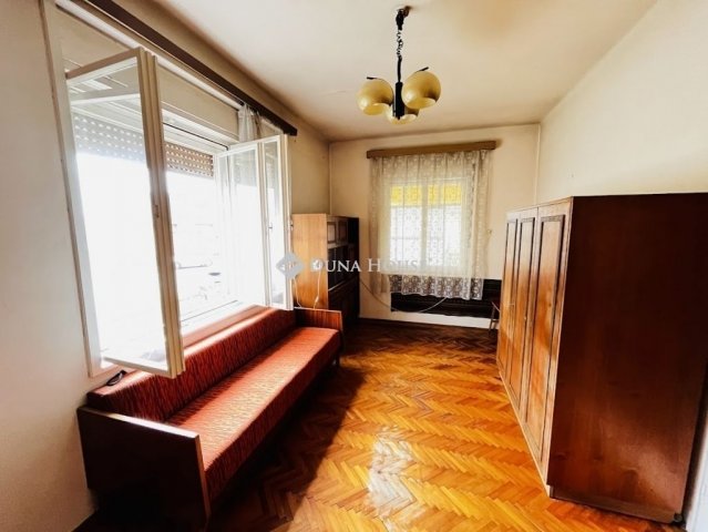 Eladó családi ház, Tápiószecsőn 48.5 M Ft, 2 szobás