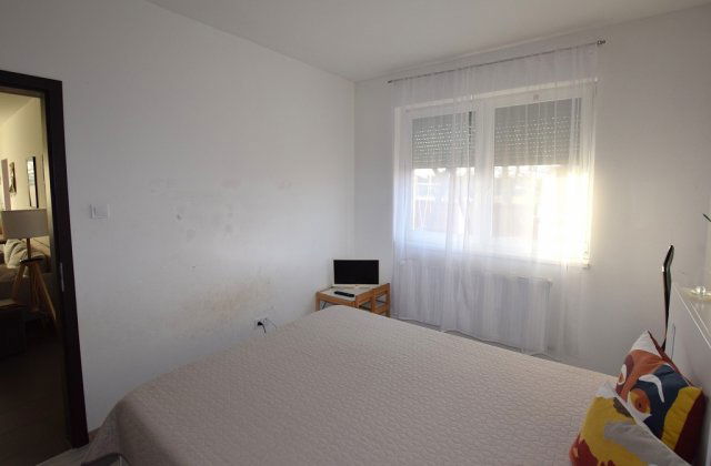 Eladó ikerház, Debrecenben 108 M Ft, 3 szobás