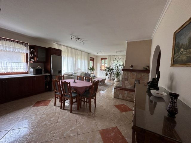 Eladó családi ház, Kecskeméten 105 M Ft, 4 szobás