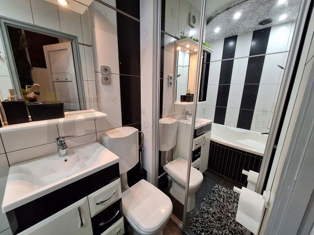 Kiadó téglalakás, albérlet, Szegeden 180 E Ft / hó, 1 szobás