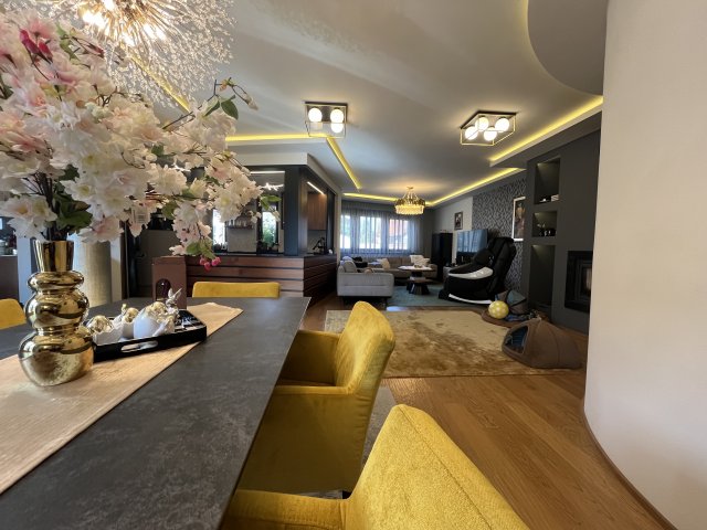 Eladó családi ház, Kecskeméten 269 M Ft, 5 szobás