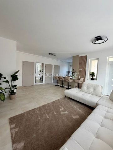 Eladó téglalakás, Érden 99.9 M Ft, 3 szobás