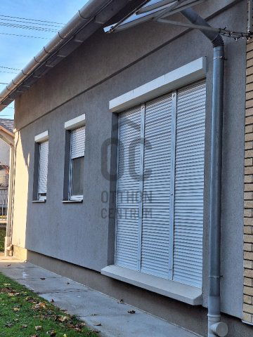 Eladó téglalakás, Győrött 87.5 M Ft, 4 szobás