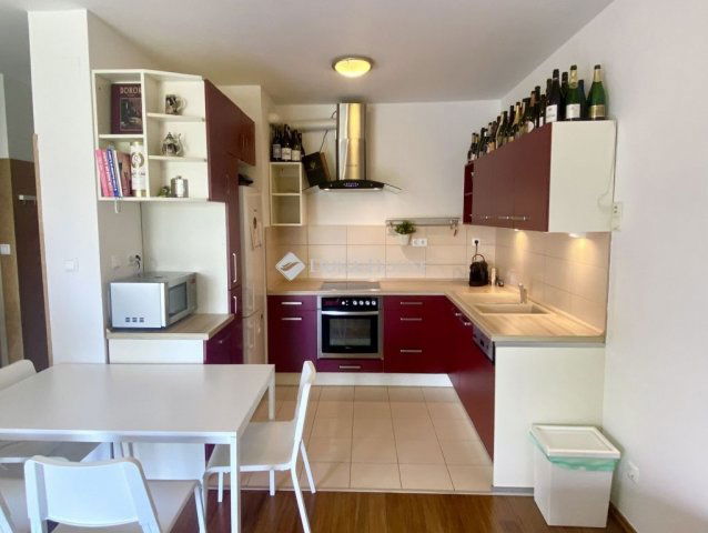 Kiadó téglalakás, albérlet, Budapesten, III. kerületben