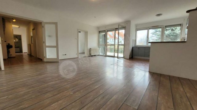 Eladó téglalakás, Pomázon, Álmos utcában 123.5 M Ft, 4 szobás