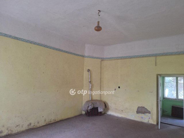 Eladó téglalakás, Mezőhegyesen 6.9 M Ft, 2 szobás