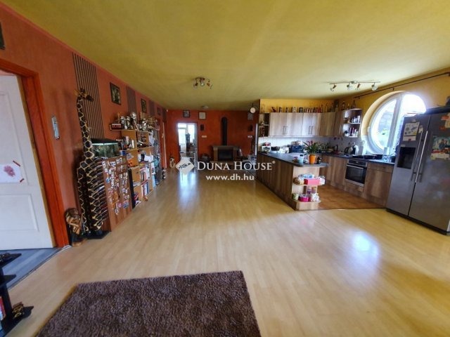 Eladó családi ház, Üllőn 149 M Ft, 4 szobás