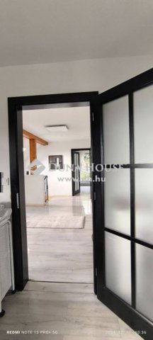 Eladó családi ház, Szentendrén 280 M Ft, 4 szobás