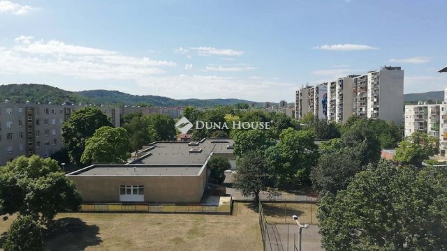 Eladó panellakás, Kazincbarcikán, Veres Péter utcában 29.8 M Ft