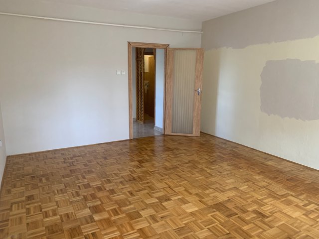 Eladó téglalakás, Egerben 44.9 M Ft, 2 szobás