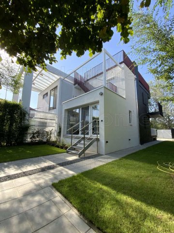 Eladó családi ház, Zamárdiban 205 M Ft, 4 szobás