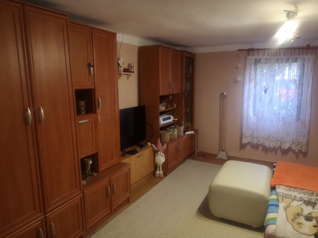 Eladó családi ház, Tiszaföldváron 7.2 M Ft, 2 szobás