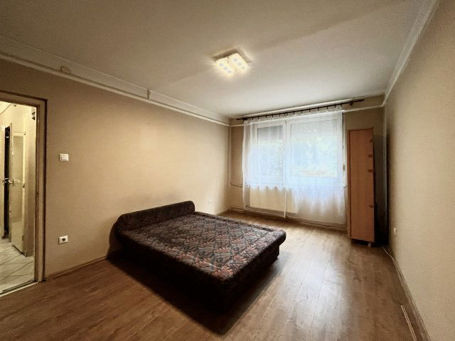 Eladó panellakás, Miskolcon, Szentpéteri kapun 23.9 M Ft