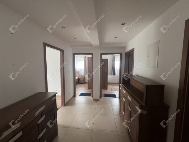 Eladó téglalakás, Sopronban 99 M Ft, 3+1 szobás