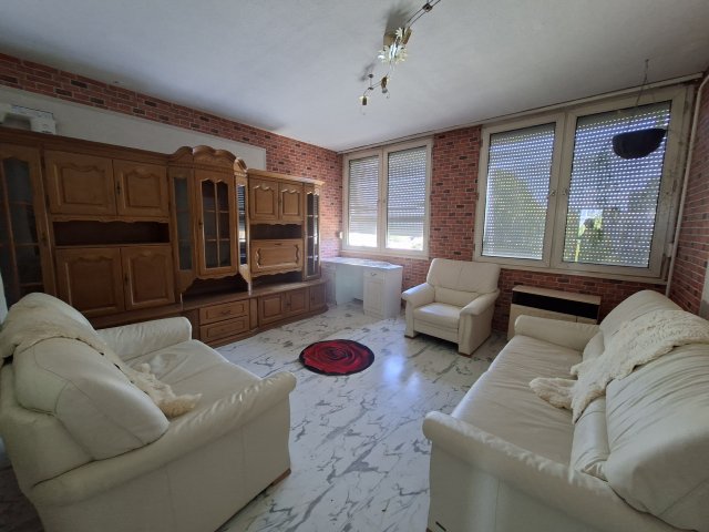 Kiadó téglalakás, albérlet, Egerben 160 E Ft / hó, 1+2 szobás