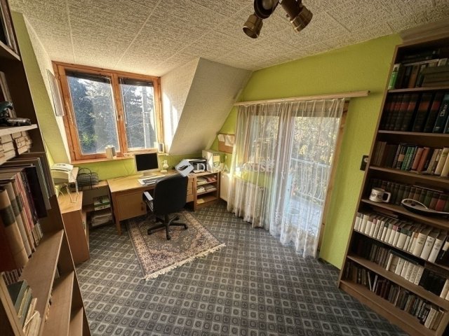 Eladó családi ház, Gödön 113.2 M Ft, 6 szobás