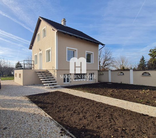 Eladó családi ház, Székesfehérvárott 75.9 M Ft, 3 szobás