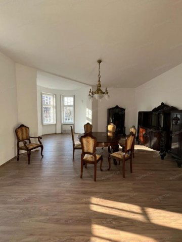 Eladó családi ház, Kecskeméten 550 M Ft, 4 szobás