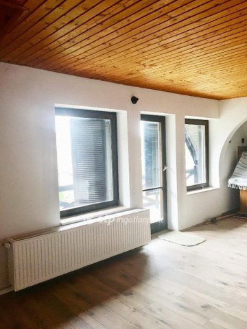 Eladó családi ház, Harkányban 94 M Ft, 5 szobás