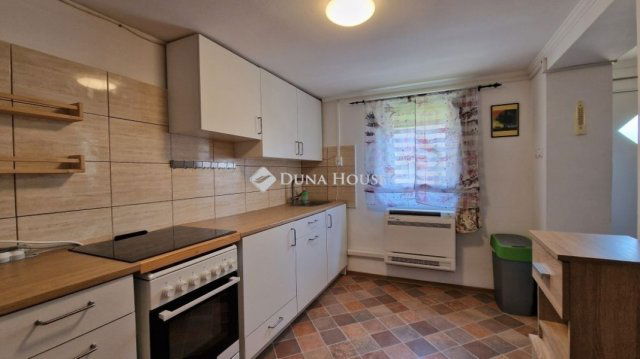 Eladó téglalakás, Dunakeszin 32.9 M Ft, 3 szobás