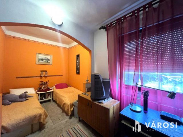 Eladó családi ház, Békéscsabán 48 M Ft, 4 szobás