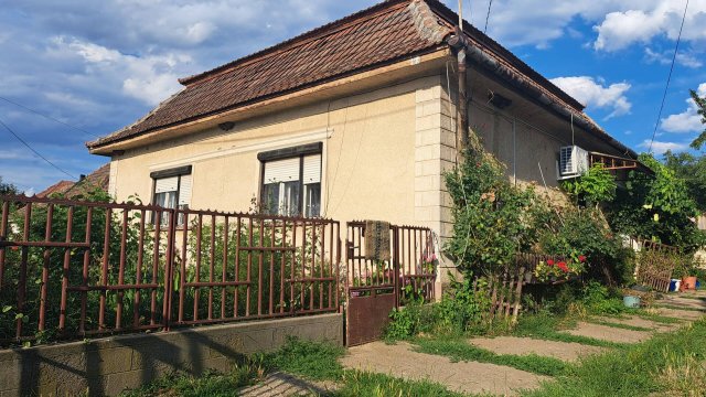 Eladó családi ház, Vilmányon 20 M Ft, 3 szobás