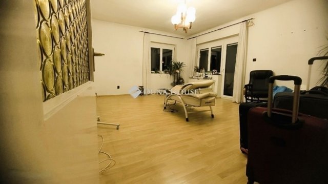 Eladó téglalakás, Budapesten, I. kerületben 108 M Ft