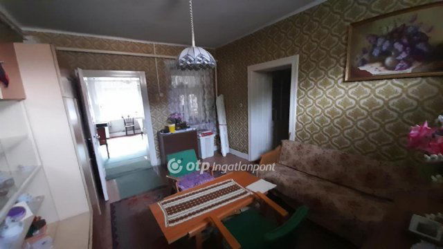 Eladó családi ház, Verpeléten 17 M Ft, 4 szobás